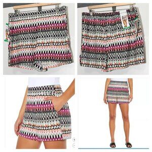 - Women's Wild Fox shorts